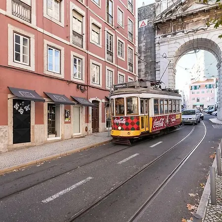 Apartment Spacious In Rato With Terrace *