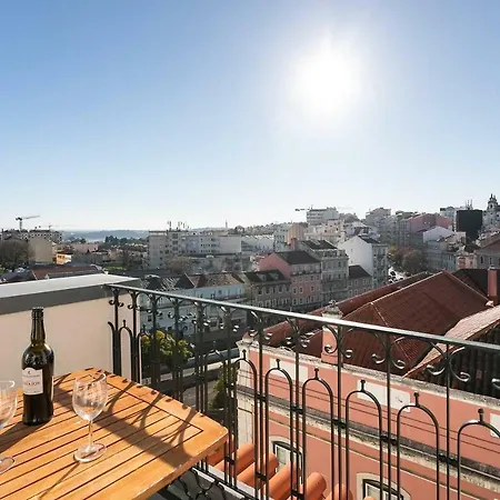 Spacious In Rato With Terrace Lisboa
